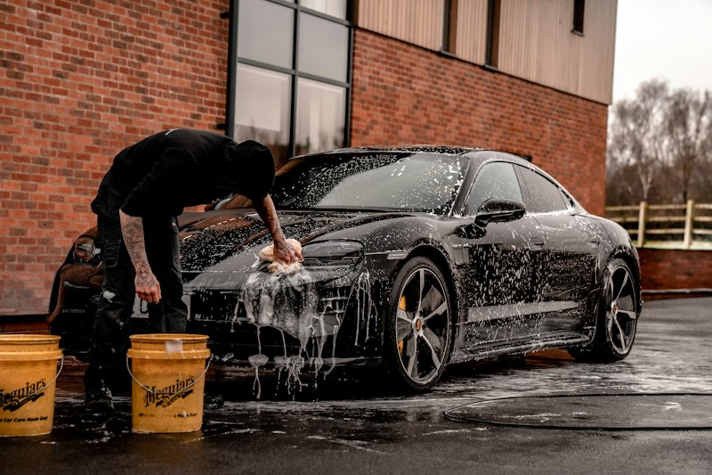 Complete 8-Piece Microfiber Car Wash & Detailing Kit
