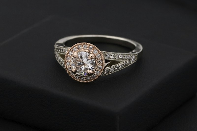 Rose Gold Solitaire Adjustable Finger Ring